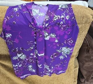 Dana Buchman Purple Floral V-Neck Blouse